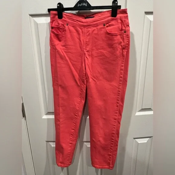 NYDJ Pull on slimming jeans - Picture 1 of 5